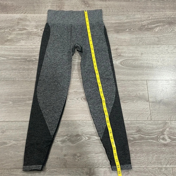 NWOT PINK Victoria’s Secret Seamless Leggings Black Gray S - Picture 10 of 14